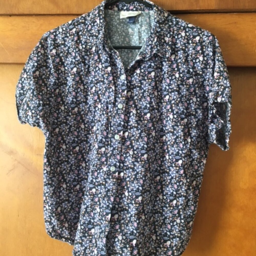 Universal Thread Floral Button Up Shirt